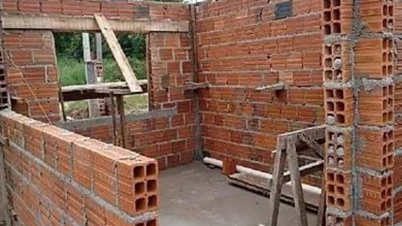 f4d40e_0e480302a8874cfc81f0a993b4d37dd9_mv2