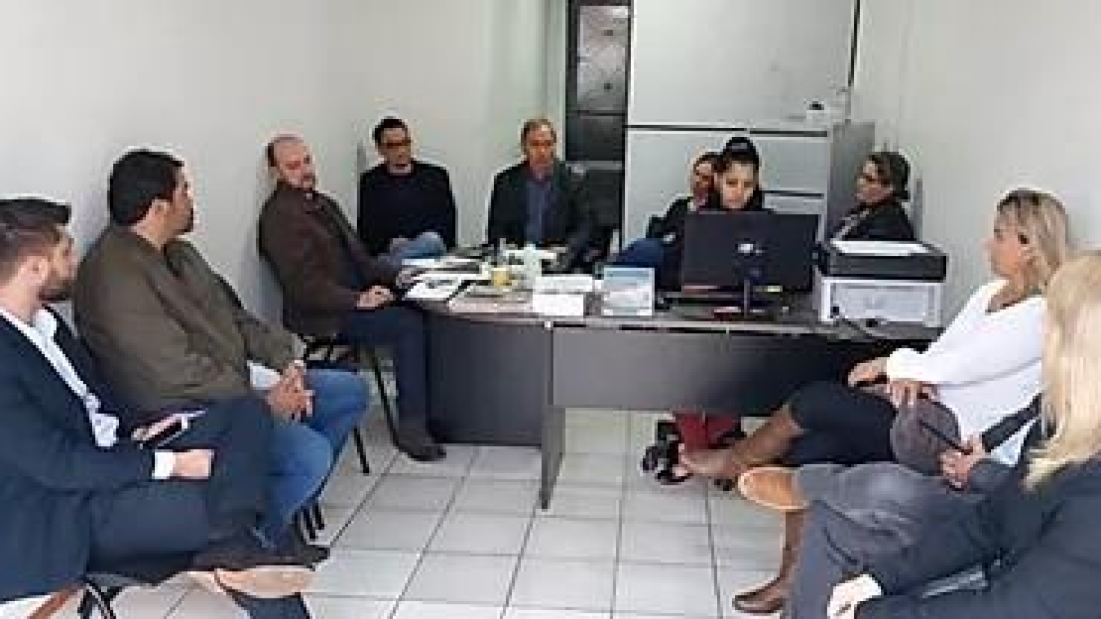 f4d40e_22dacd13669d4b0e8685713b3f7341a2_mv2