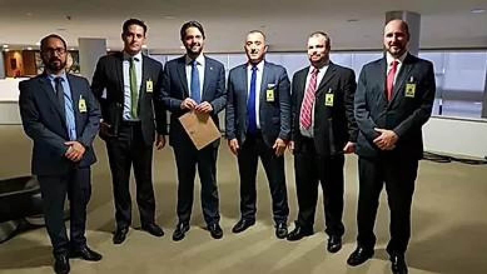 f4d40e_4768888af1694d048961d2618d0127be_mv2