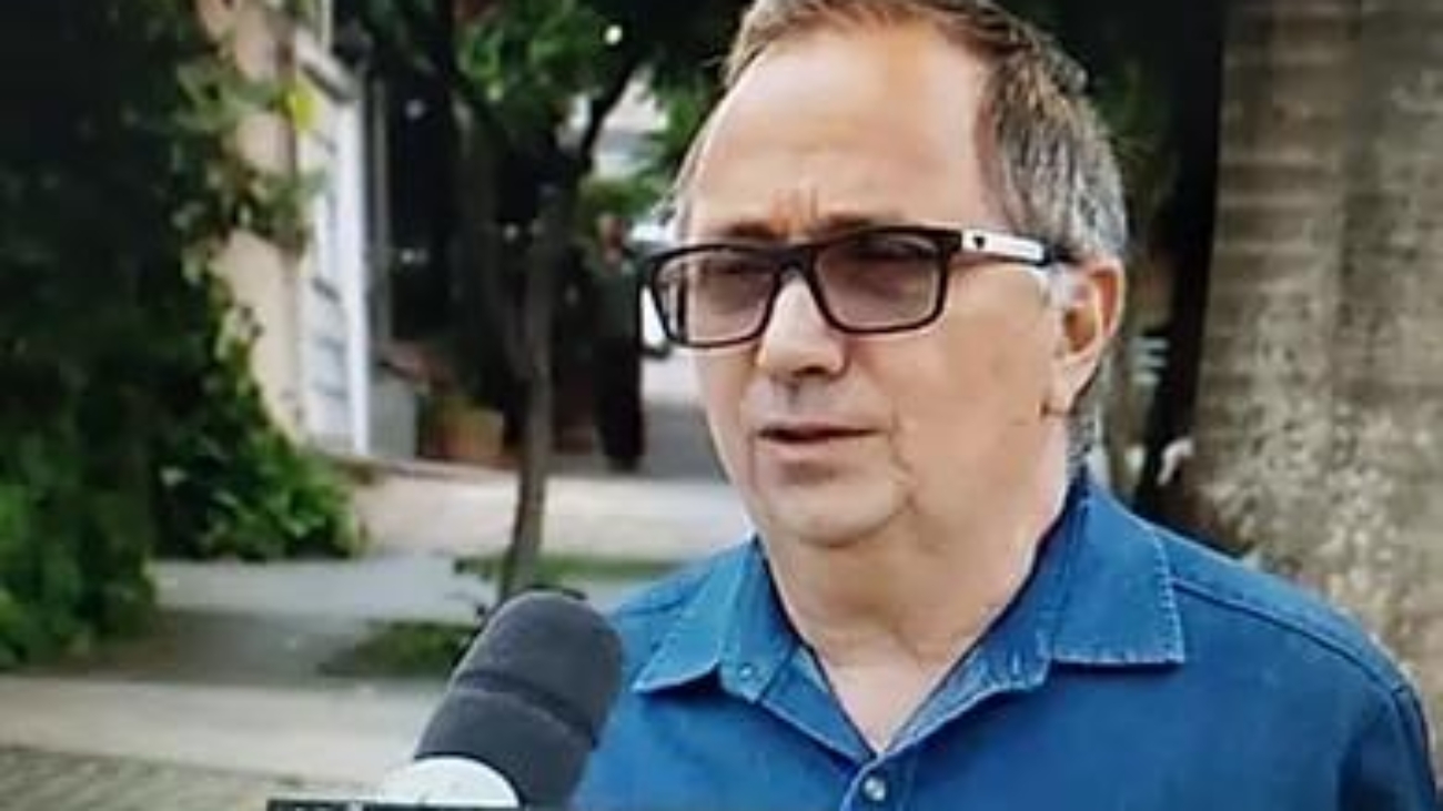 f4d40e_634c58b494514363b9766712bfcb6740_mv2