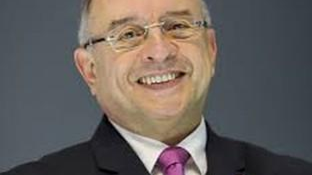 f4d40e_648a290bd37540b99fd5184ec652b4d5_mv2