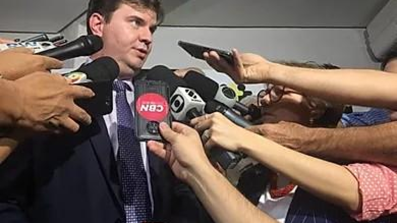 f4d40e_7db3f4c67bd04eb2b48820fa4b24c9ac_mv2