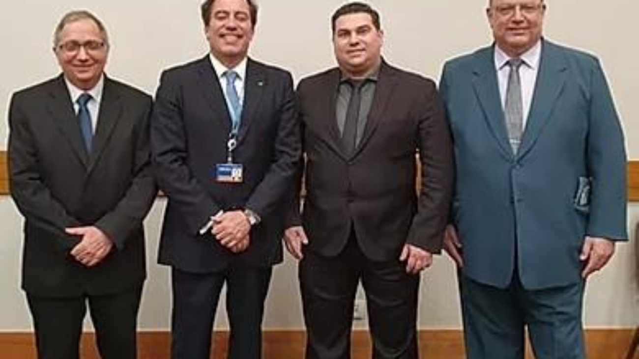 f4d40e_8e991c6c89b04c838e9e82c087f33e66_mv2