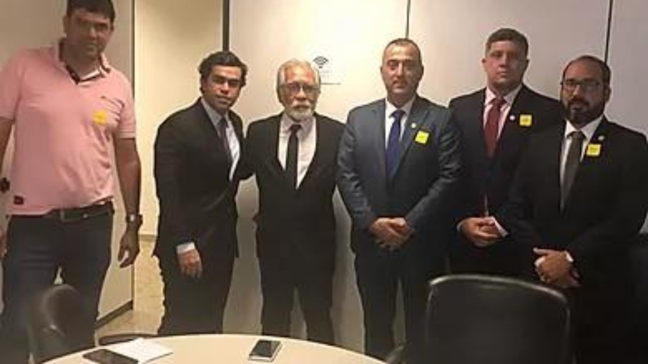 f4d40e_99bd8f6e68af4becb621d8d432177bae_mv2