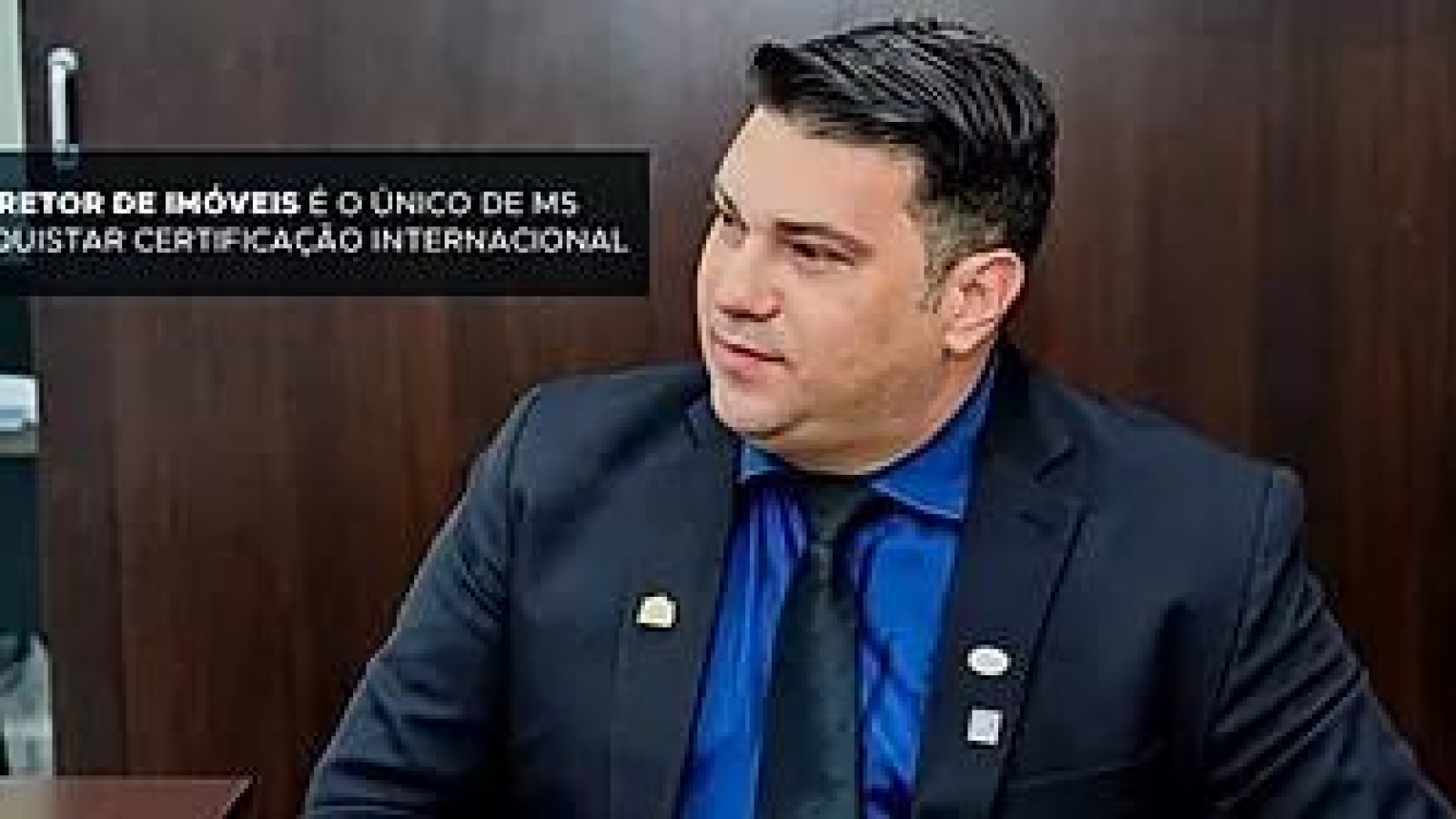 f4d40e_9f3489e4dfe84f369318b2a6fcb2f27c_mv2