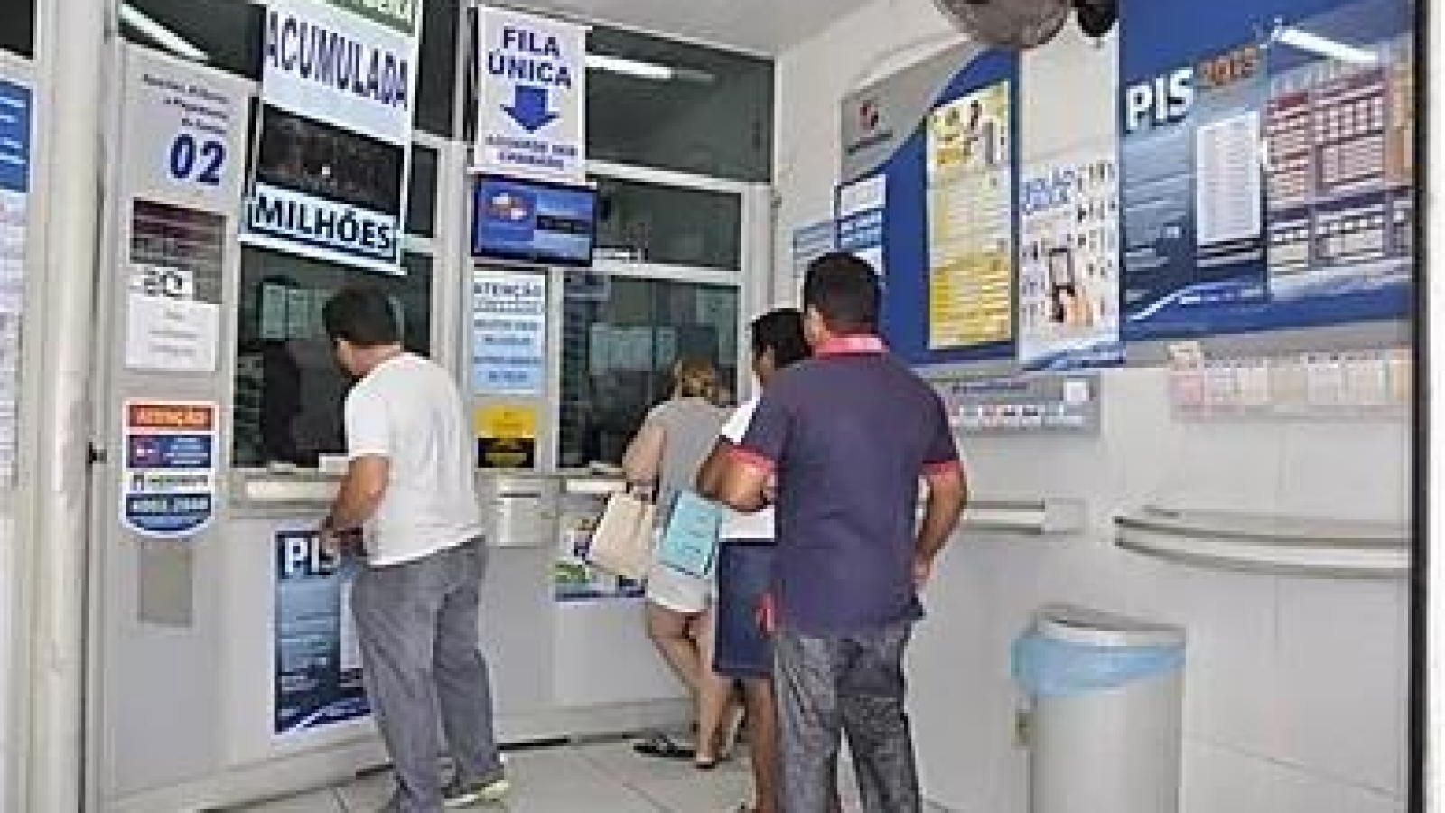 f4d40e_b5bbe812b11b4e278673fc14ef6b676e_mv2