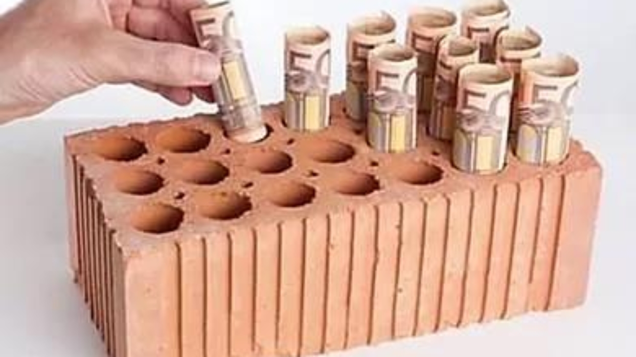 f4d40e_bf0568578cf14f6f826f3aea724e52a8_mv2