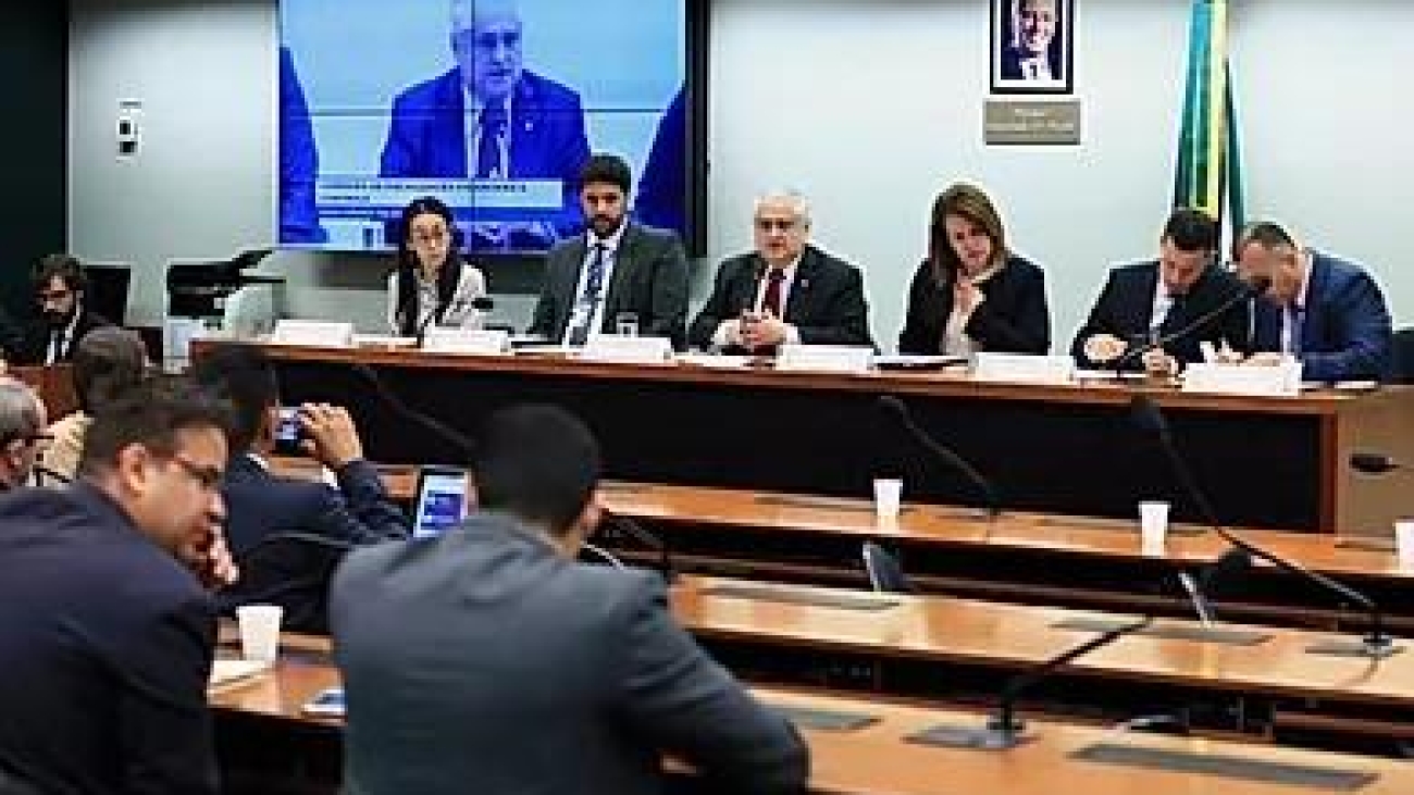 f4d40e_c626da64af1846c6bb314c174209e9eb_mv2_d_2003_1312_s_2