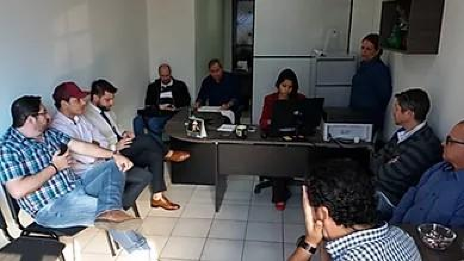 f4d40e_fa2ee1b141cb4ca5a6eb17f0f02cbd6a_mv2